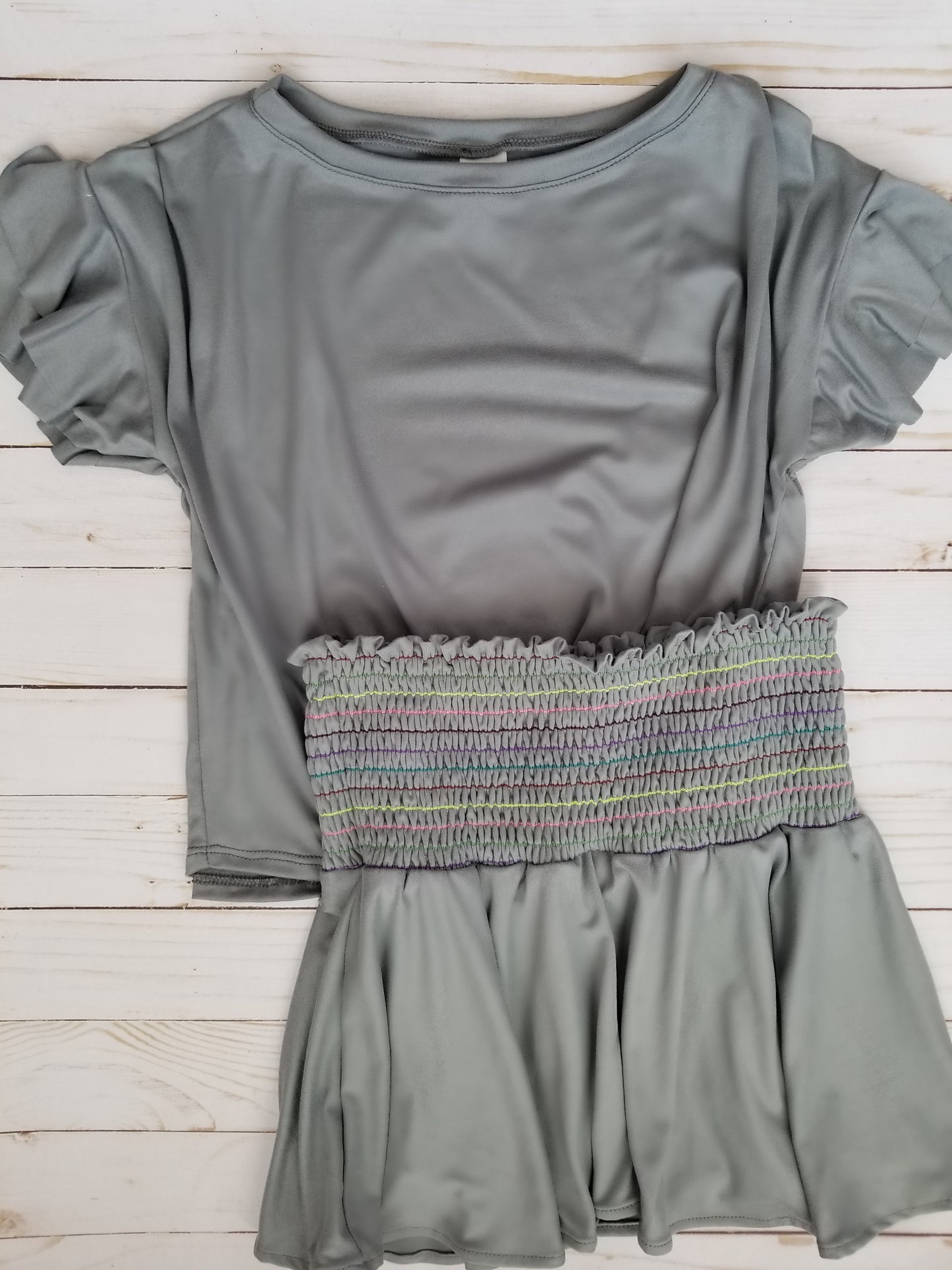 Erge Designs Solid Flutter Sleeve Top & Skort Set - Gray