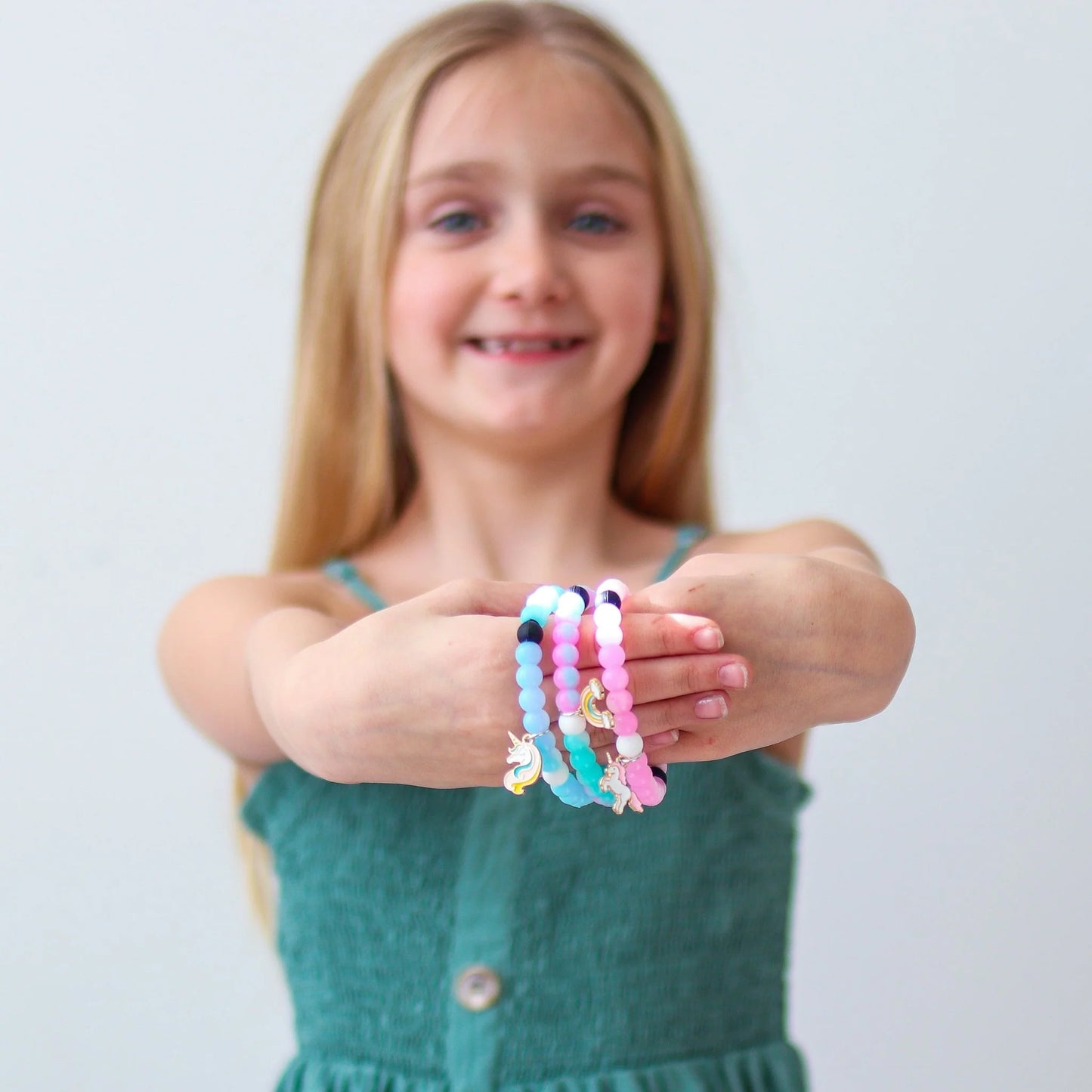 Frog Sac Glow in the Dark Unicorn Charm Bubble Bracelets