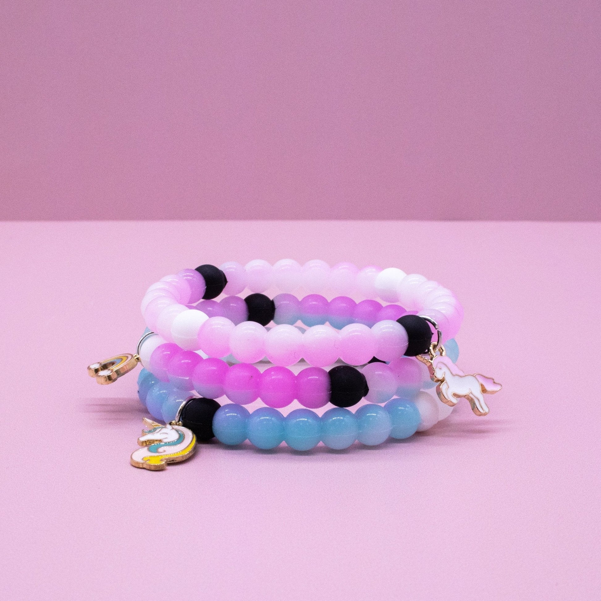 Frog Sac Glow in the Dark Unicorn Charm Bubble Bracelets