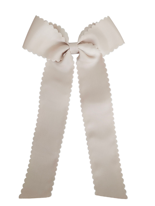 Scalloped Long Tail Oat Bow with Alligator Clip