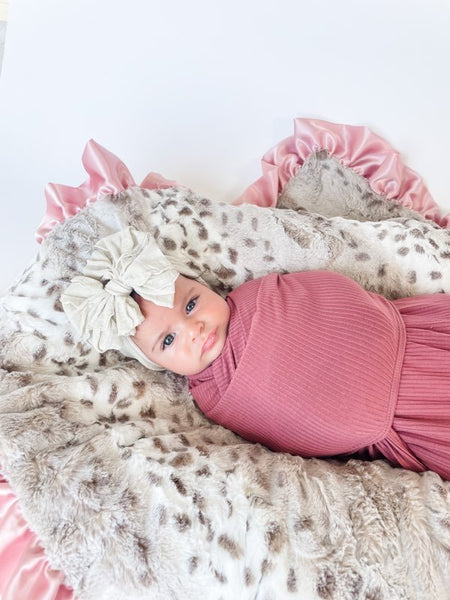 Rockin Royalty Baby Dusty Pink Snowcat Blanket