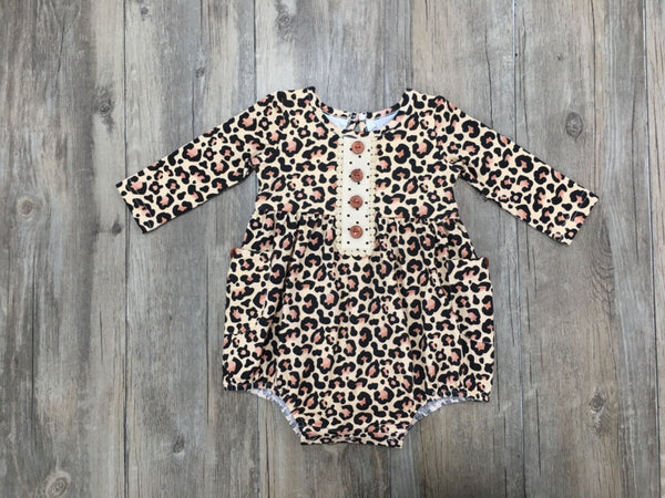 Swoon Baby Midnight Leopard Petal Bubble
